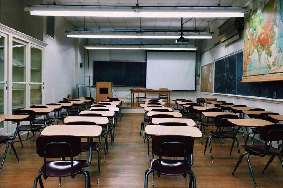 Locação para Escolas, Faculdades e Cursos